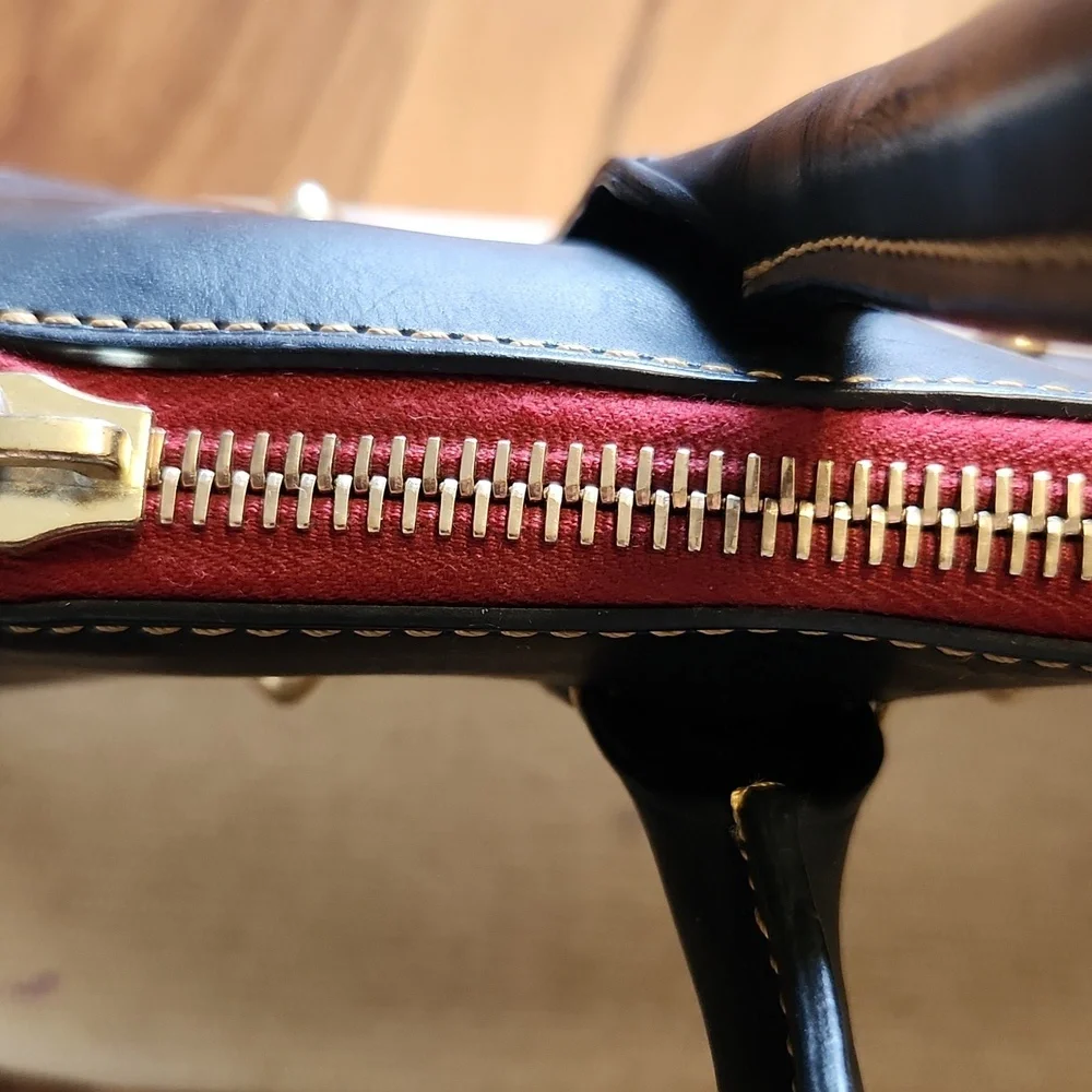 Dooney & Bourke Large Satchel - Picture 9 of 16